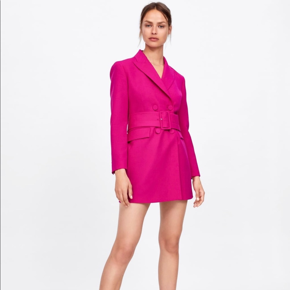 Zara Long sleeve Blazer with lapel collar.